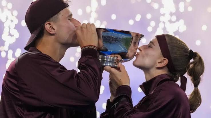 Muchova and Mensik win US Open mixed doubles title