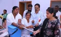 Collector Dr. Sathya Sharada conducts surprise inspection of Rayaparthi primary health centre