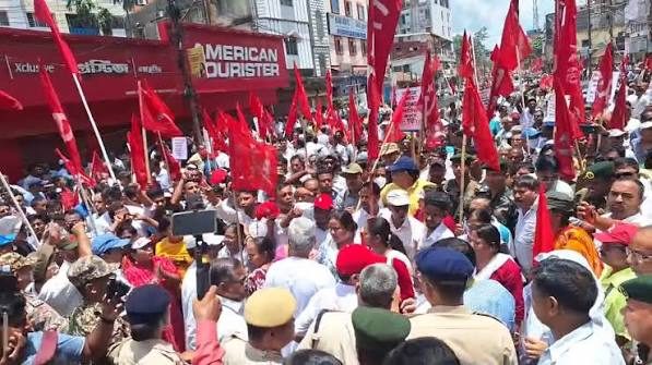 Women among thousands join ‘Jail Bharo’ stir across Tripura