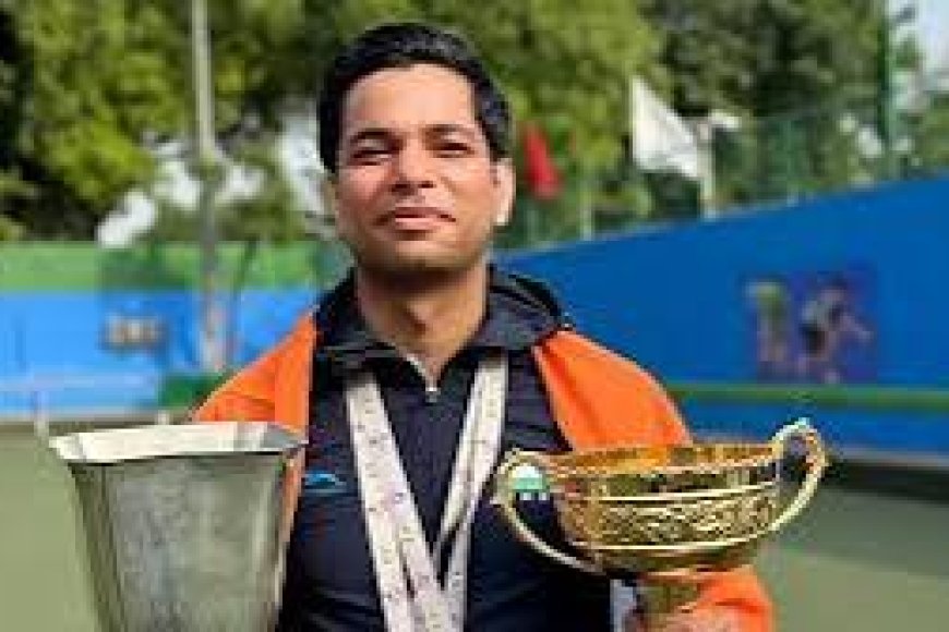 Navneet, the pilot on unpaid leave, to compete in lawn bowls