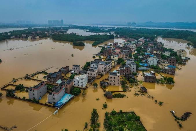 China warns of bigger disaster in next 72 hours; new natural lake raises alarm