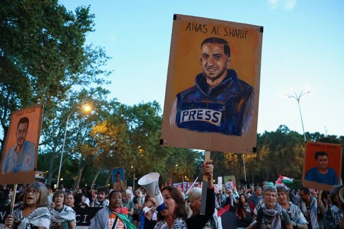 A year on, Gaza remembers journalist Anas Al-Sharif, 5 others