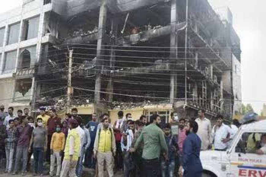 Fire tragedies in Delhi-NCR, Lucknow: SC pulls up civic bodies for safety norm breaches