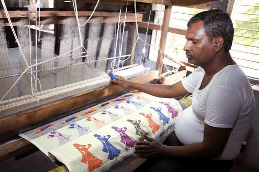 Two weavers from Andhra among 22 National Handloom Awardees
