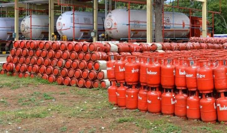 Telangana govt. extends Rs 500 LPG scheme to five lakh more beneficiaries
