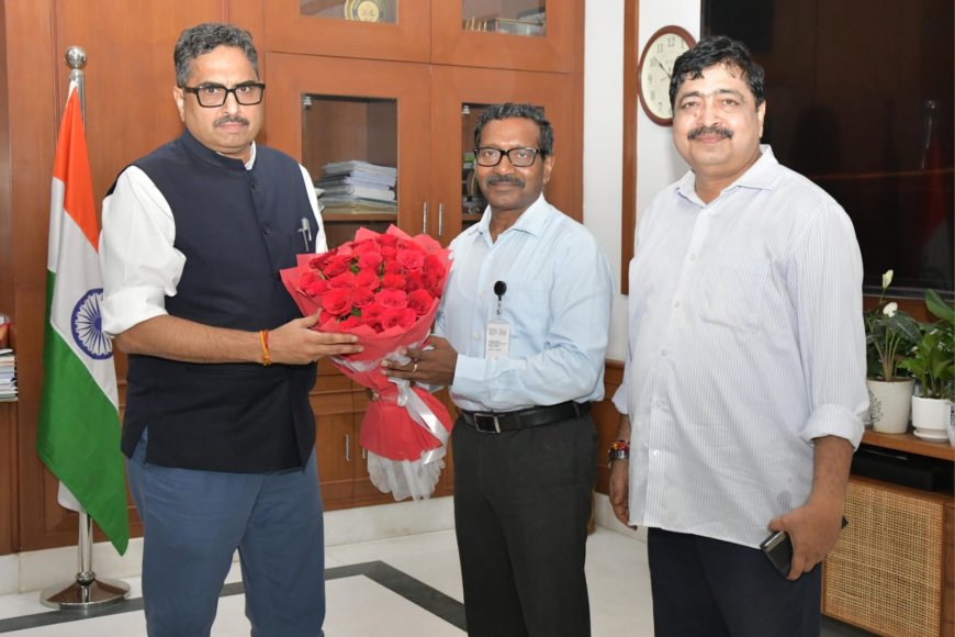 Director, Sainik Welfare calls on the Chief Secretary, appraise  with TExSMC , other welfare issues