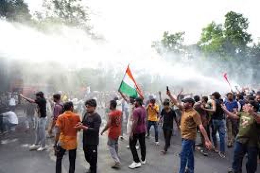 Cong, BJP battle on streets across country as student agitation spirals