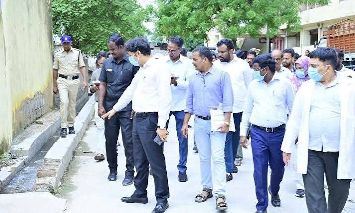 DC Bhavesh Mishra pulls up officials over poor maintenance of govt hospital