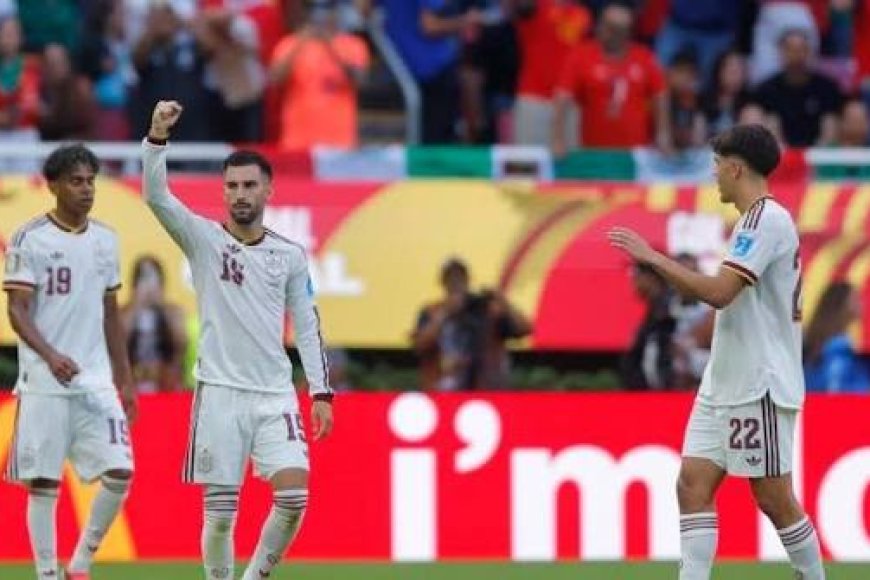 Spain knock out Uruguay; take top spot in Group H