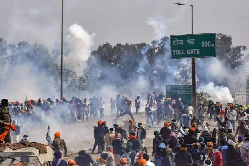 Tear Gas, Lathicharge As At Least 20,000 March With CJP To Parliament ,