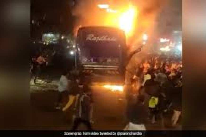 7 Killed, 40 Injured As 2 Buses Collide In Surat, 1 Catches Fire