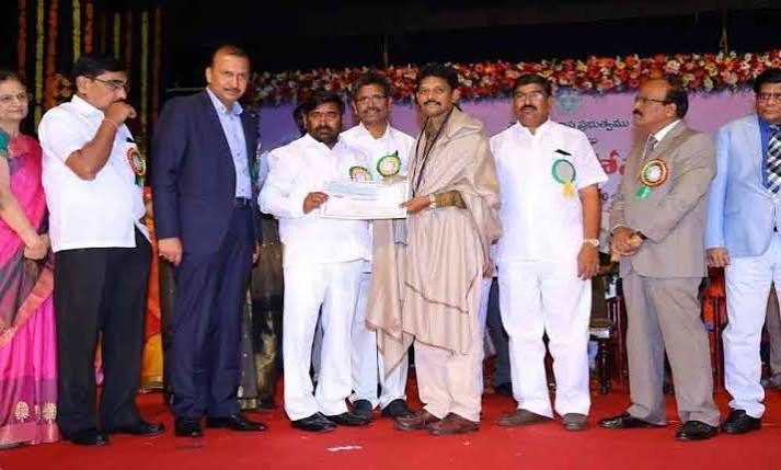 Palamuru Uni prof receives State ‘Best Teacher’ award