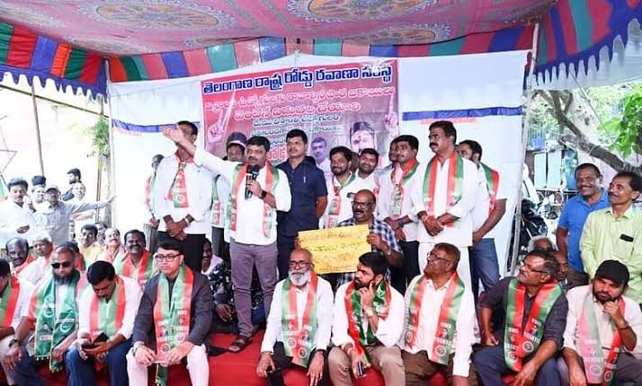 Ex-RTC employees hold protest in Hyderabad over unpaid dues