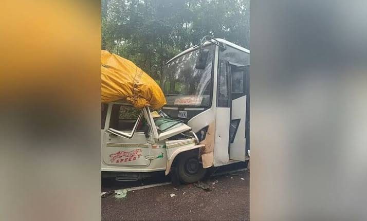 Bus-SUV collision in Hanamkonda leaves 1 dead, 7 injured