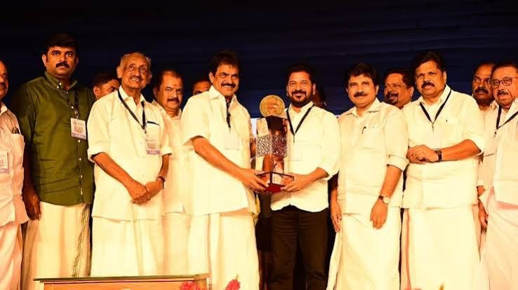 Revanth ready to ‘sacrifice life for Gandhi Parivar’; BJP hits back