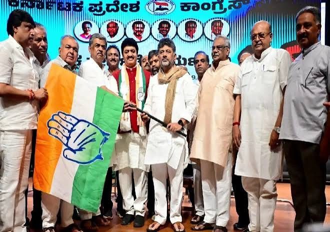 Former MLA N L Narendra Babu Returns to Congress in Presence of Shivakumar, Hariprasad