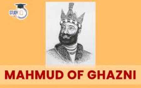 Brahmins, Vysas  invited  Mahmud of Ghazni to attack to Somnath temple and looted booty