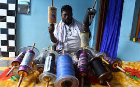 Banned Chinese Manja slits throat of 38-yr-old man in Telangana