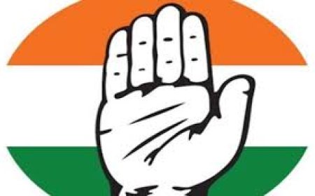 Battle for Karimnagar Corporation: Five corporators join Congress