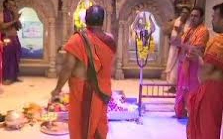 Top Court Gives Monk 4 Years To Vacate Portion of Mumbai's Babulnath Temple