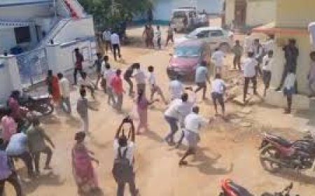 Communal clash breaks out in Telangana’s Kamareddy over mall music