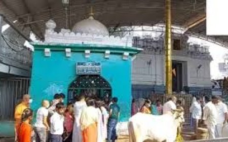Telangana HC stops relocation of medieval-era Dargah from Vemulawada temple