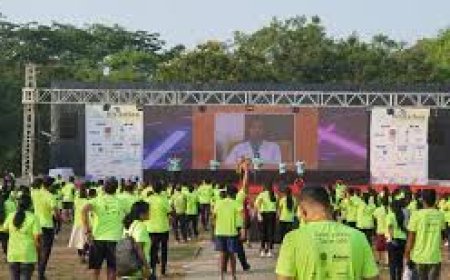 Krishna Collector flags off fifth edition of Whitathon Run