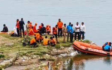 2 Dead, 5 missing after passenger vessel capsizes in Samastipur over strong winds