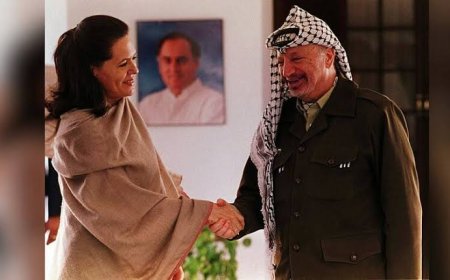 Palestine: Sonia Gandhi piling moral pressure on Narendra Modi