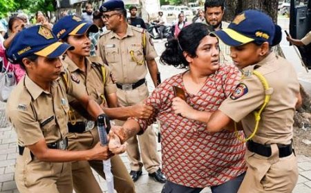 Mumbai cop threatens to plant drugs on protesters, shunted