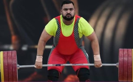 Lovepreet Singh settles for silver despite record lift in men's +110kg