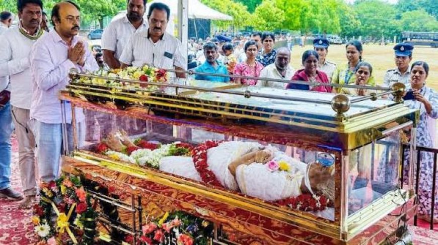 Legendary singer S Janaki cremated with full state honours