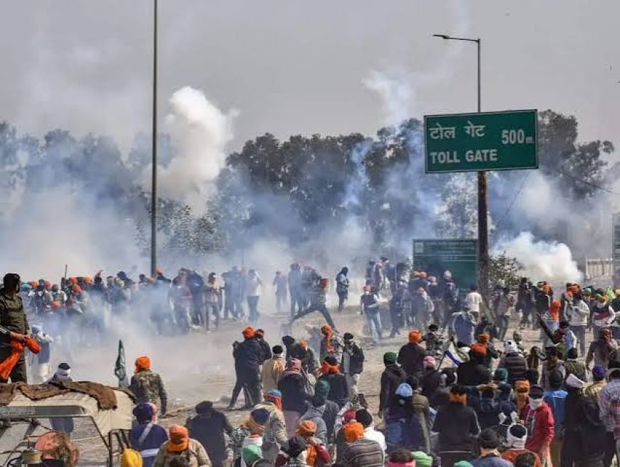 Tear Gas, Lathicharge As At Least 20,000 March With CJP To Parliament ,