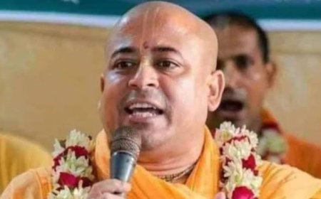 Bangladesh court grants bail to Hindu monk, but will remain in jail