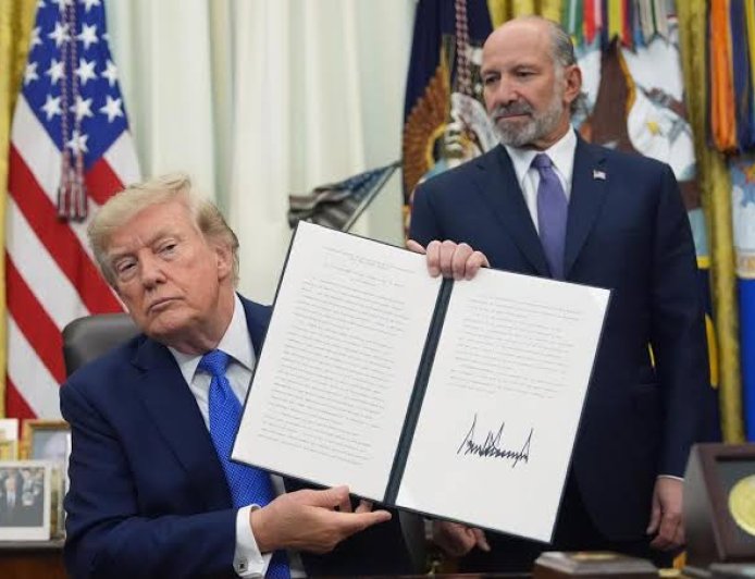 US President Trump signs new orders to limit birthright citizenship