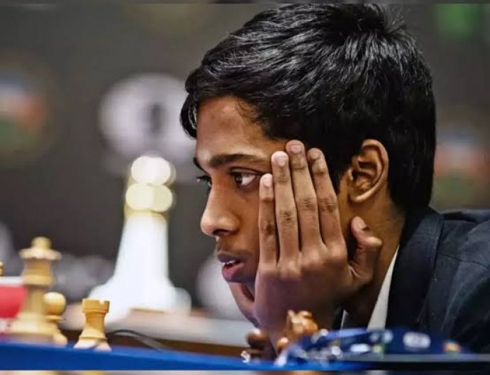 Praggnanandhaa leads as St. Louis title race heats up