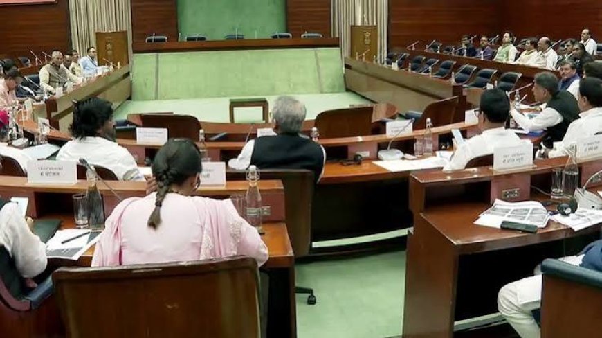 JPC examining bill to remove PM, CMs gets extension.jpg