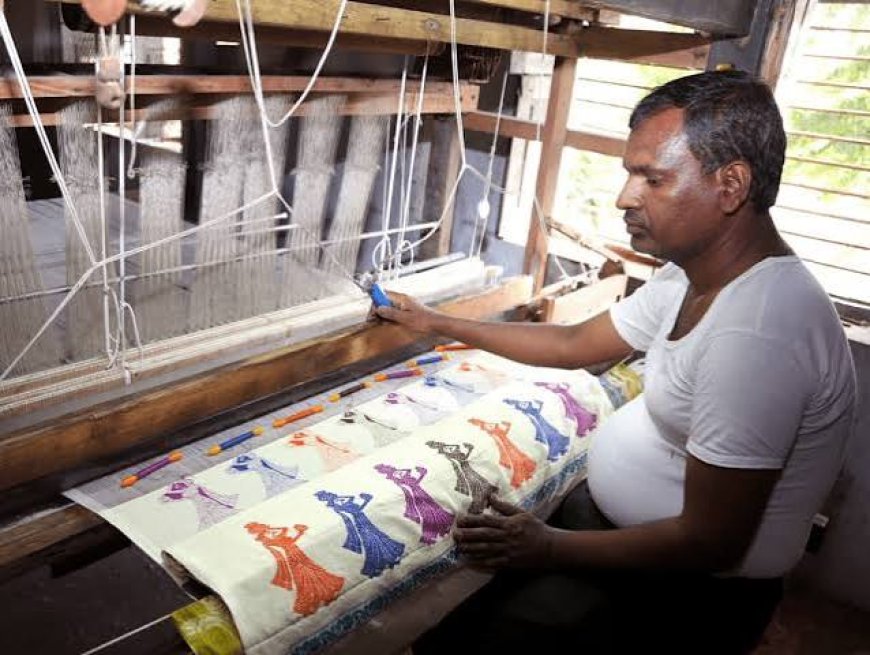 Two weavers from Andhra among 22 National Handloom Awardees