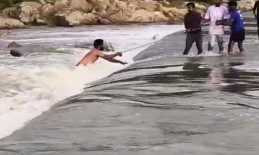 Two youths rescued after causeway crossing attempt fails in Telangana